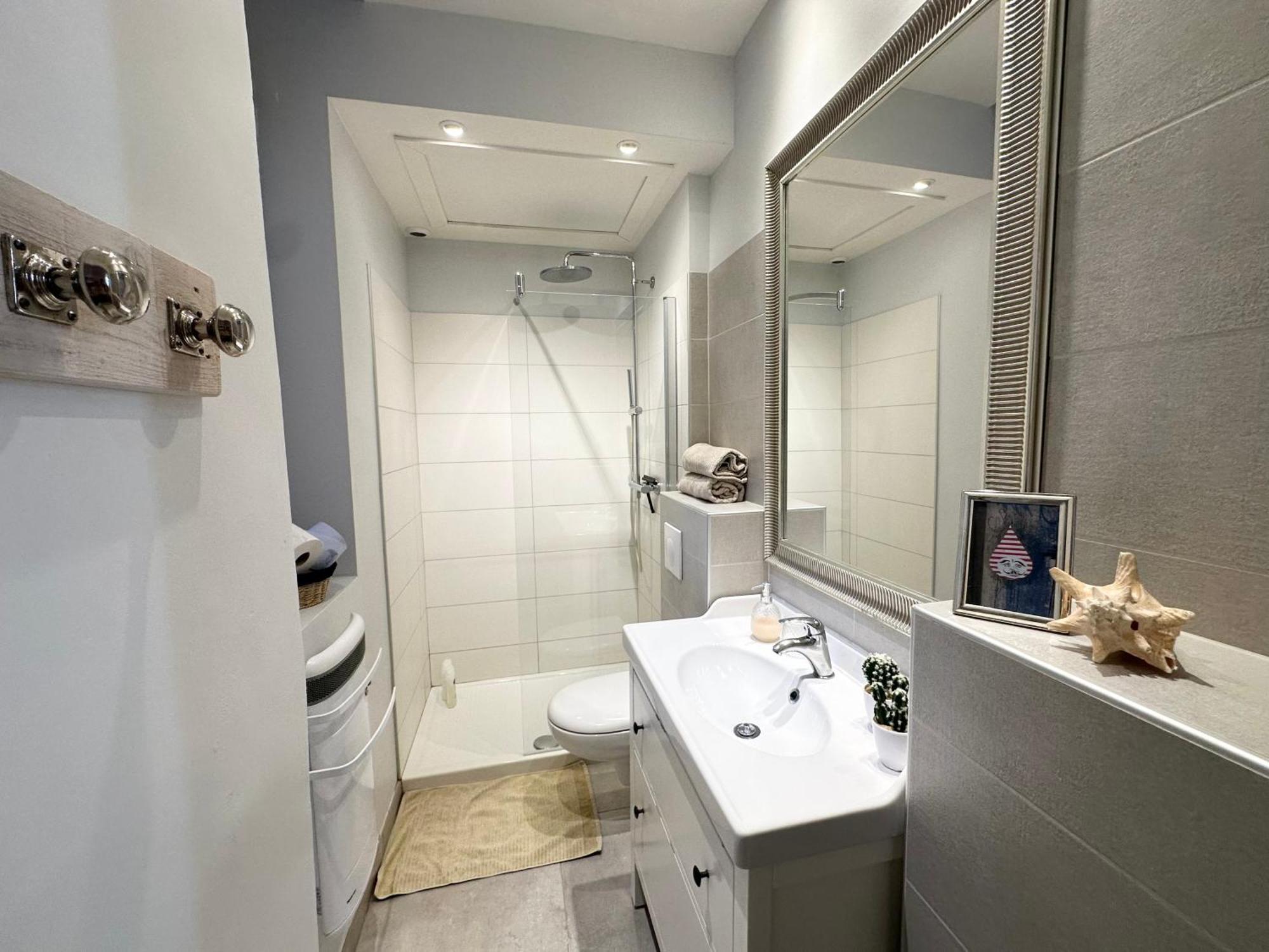 Appartement Le Bourg Hypercentre Wifi Родез Екстериор снимка