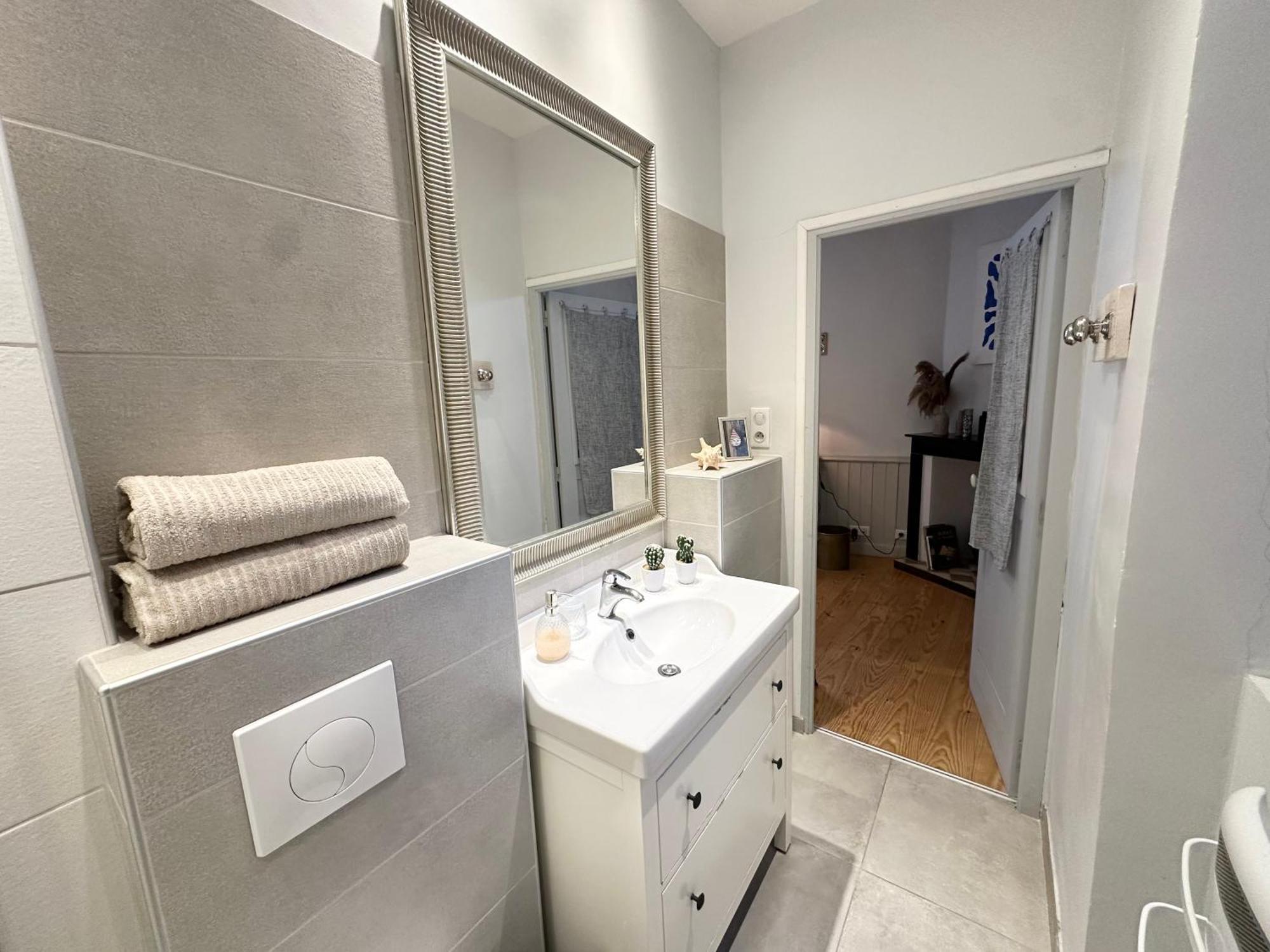 Appartement Le Bourg Hypercentre Wifi Родез Екстериор снимка